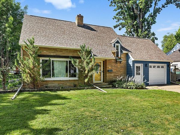 564 Juul Road SW, Hutchinson, MN 55350
