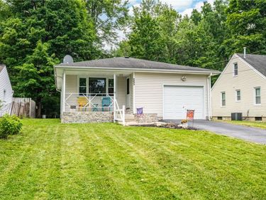 265 River Meadow Drive, Rochester, NY 14623