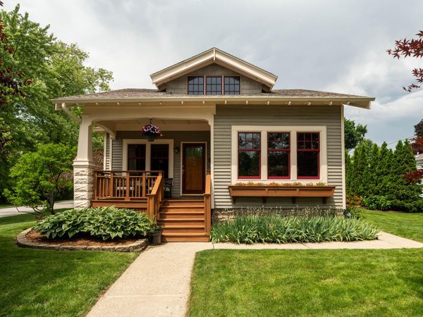 1004 Cherry St, South Milwaukee, WI 53172
