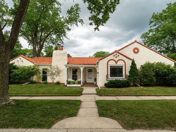130 W Birch Ave, Whitefish Bay, WI 53217