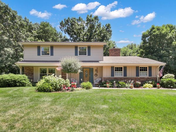 N109W20965 Mountbrooke Dr, Germantown, WI 53022