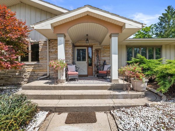 N9269 Kohlhoff Ln, Watertown, WI 53094