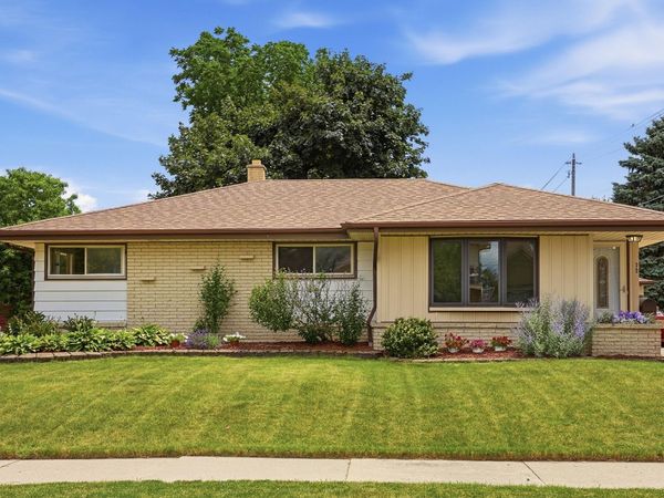 5782 S New York Ave, Cudahy, WI 53110