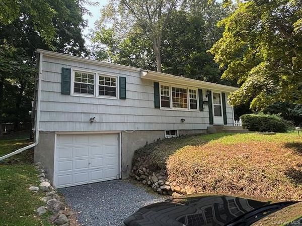 402 Thompson Street , Port Jefferson, NY 11777