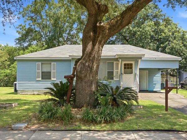 2019 Tulip Street , Lake Charles, LA 70601
