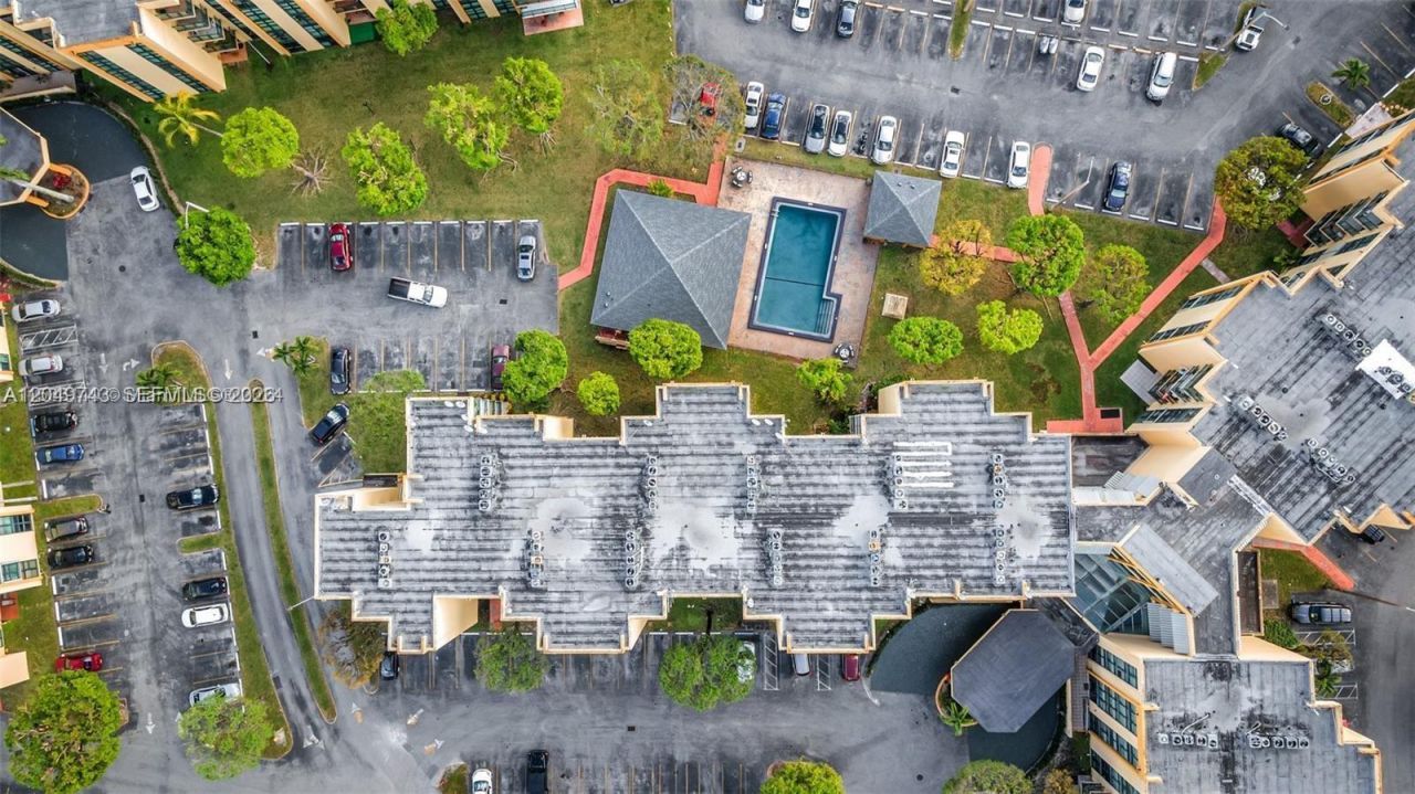 11800 SW 18th St , Unit 512-4, Miami, FL 33175 Photo