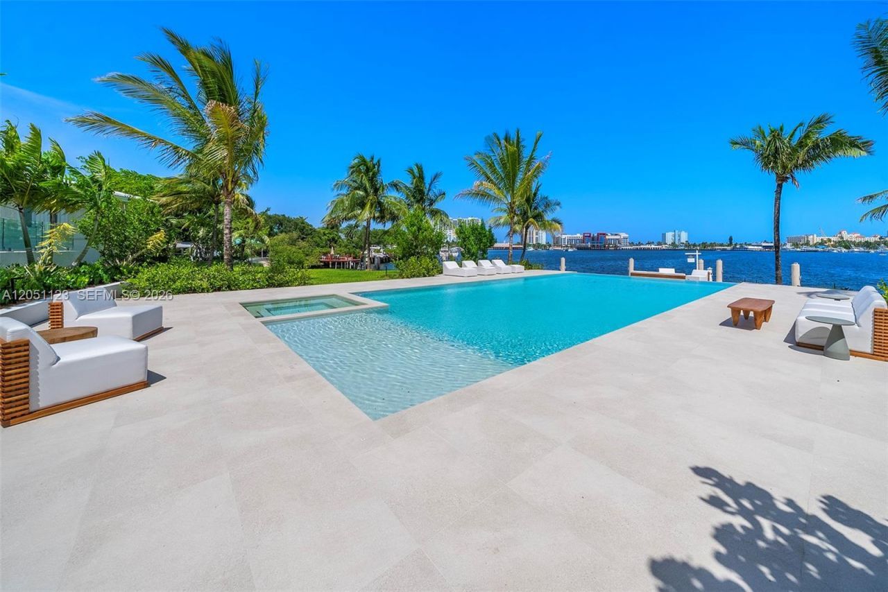 900 N Northlake Dr, Hollywood, FL 33019 Photo