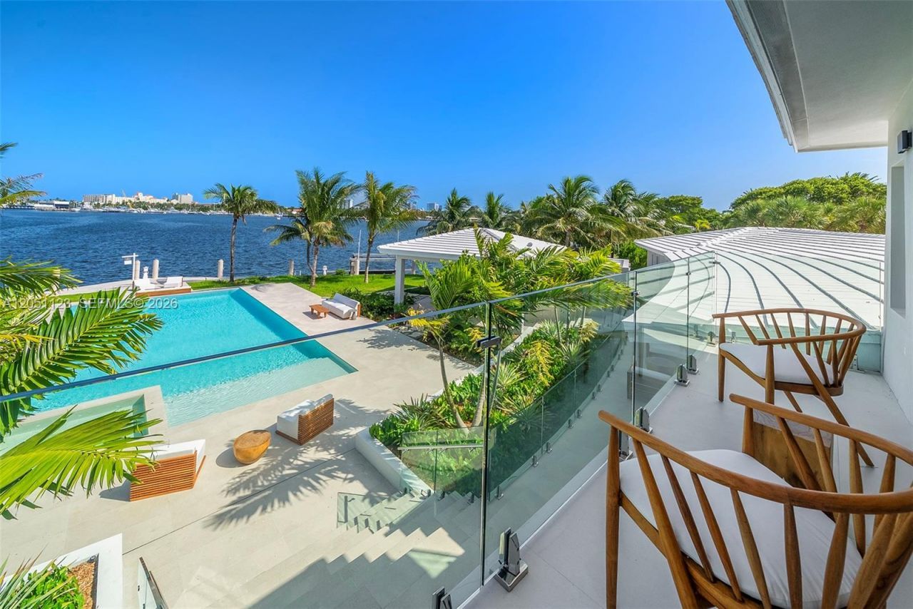 900 N Northlake Dr, Hollywood, FL 33019 Photo