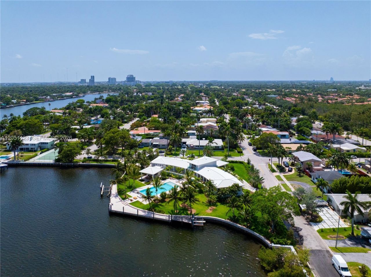 900 N Northlake Dr, Hollywood, FL 33019 Photo