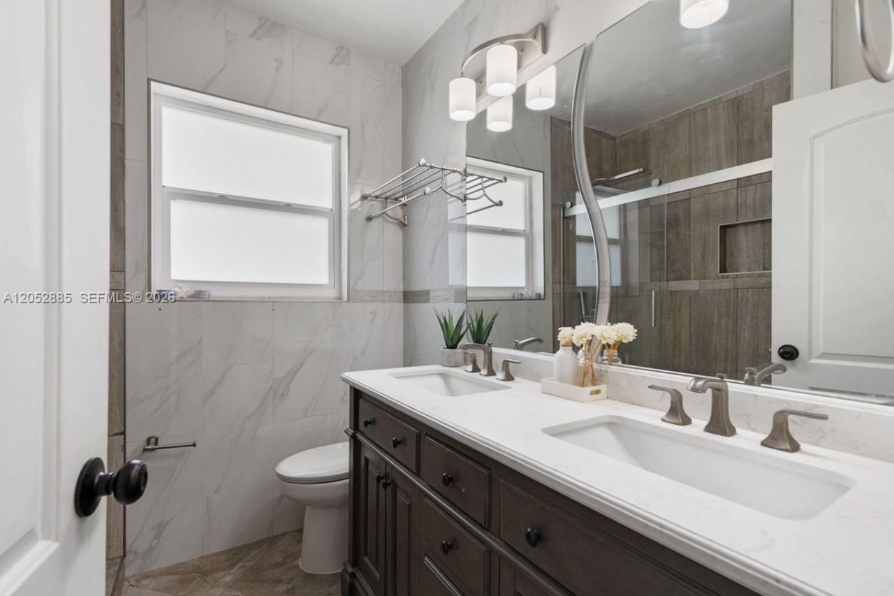 7505 Mutiny Ave, North Bay Village, FL 33141 Photo
