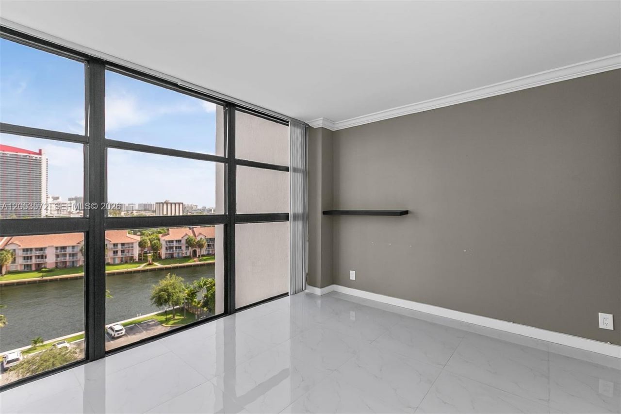 200 Leslie Dr, Unit 930, Hallandale Beach, FL 33009 Photo