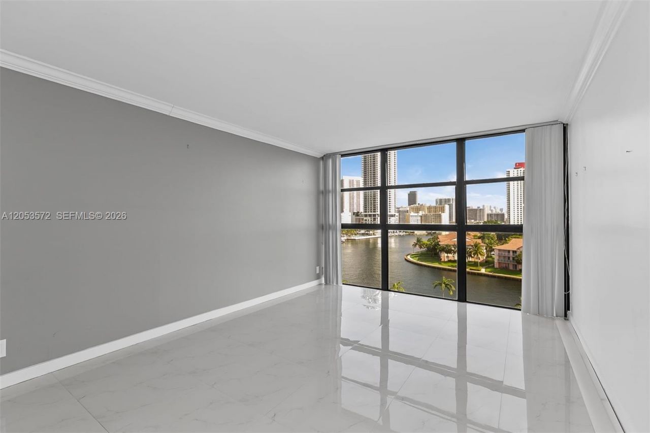 200 Leslie Dr , Unit 930, Hallandale Beach, FL 33009 Photo