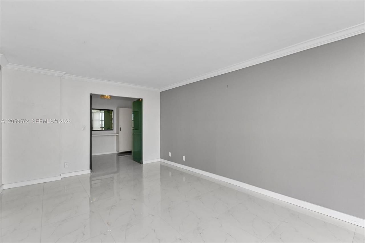 200 Leslie Dr, Unit 930, Hallandale Beach, FL 33009 Photo