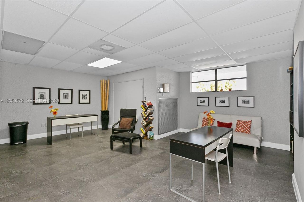 200 Leslie Dr, Unit 930, Hallandale Beach, FL 33009 Photo
