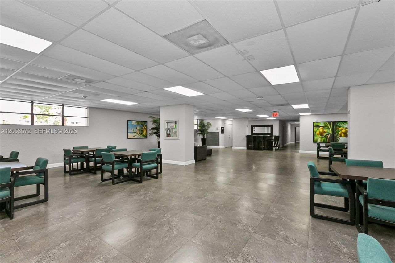 200 Leslie Dr , Unit 930, Hallandale Beach, FL 33009 Photo