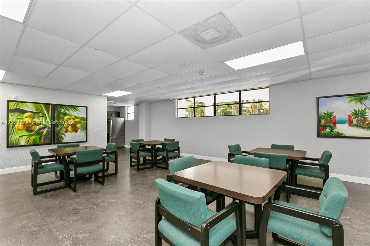 200 Leslie Dr , Unit 930, Hallandale Beach, FL 33009 Photo