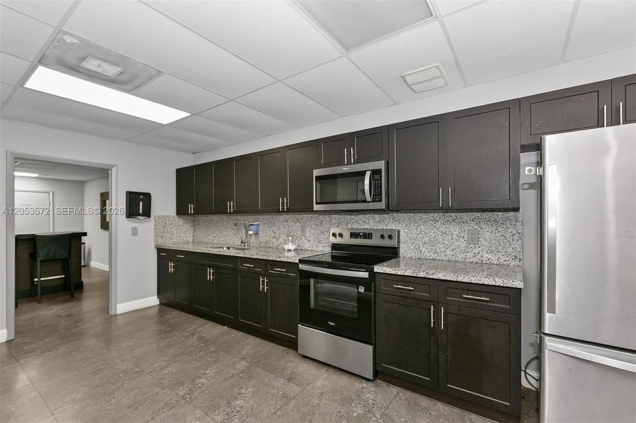 200 Leslie Dr , Unit 930, Hallandale Beach, FL 33009 Photo