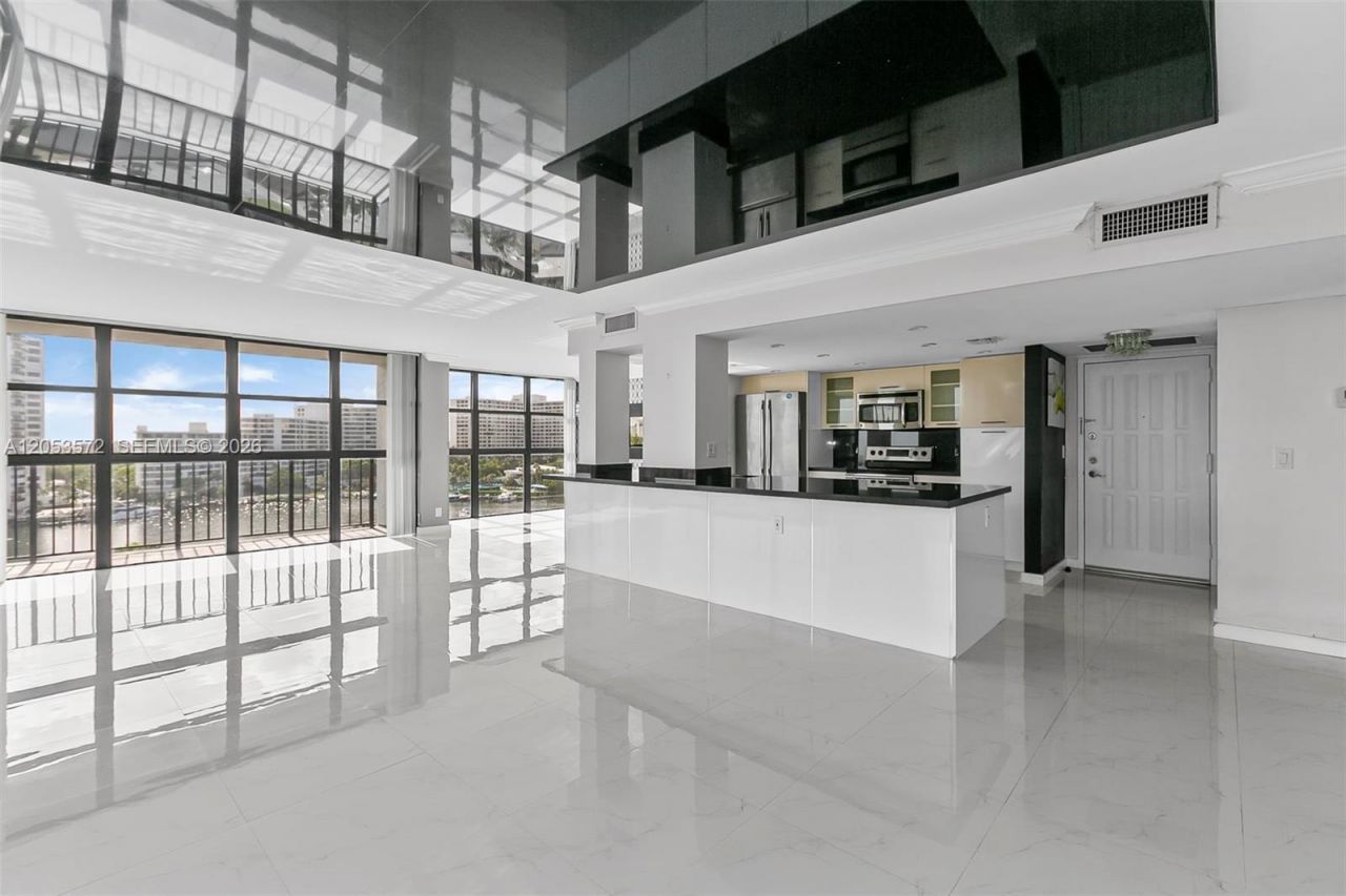 200 Leslie Dr, Unit 930, Hallandale Beach, FL 33009 Photo