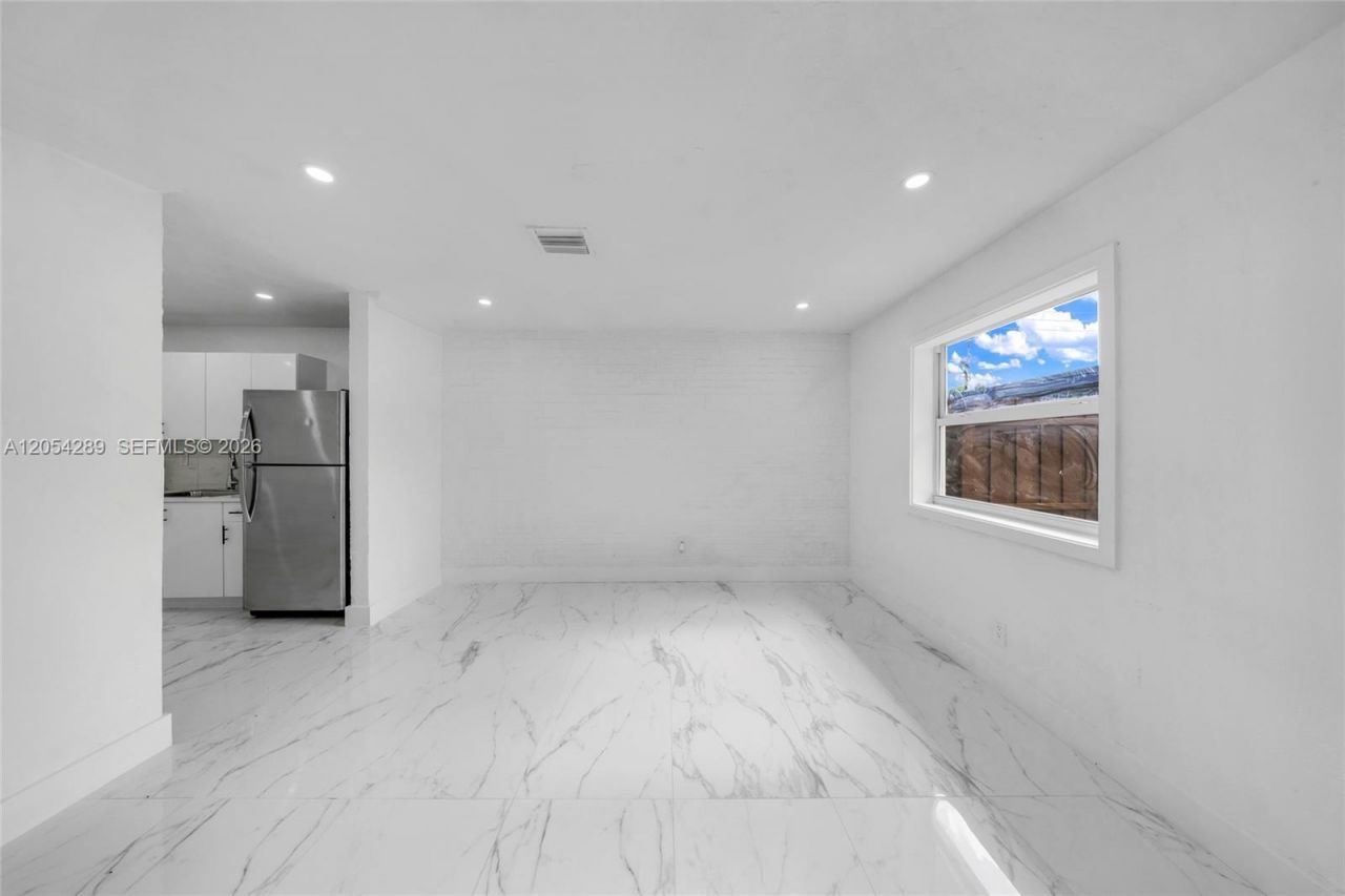 2468 NW 21st St , Unit 2, Fort Lauderdale, FL 33311 Photo