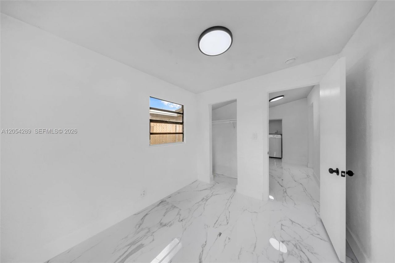 2468 NW 21st St , Unit 2, Fort Lauderdale, FL 33311 Photo