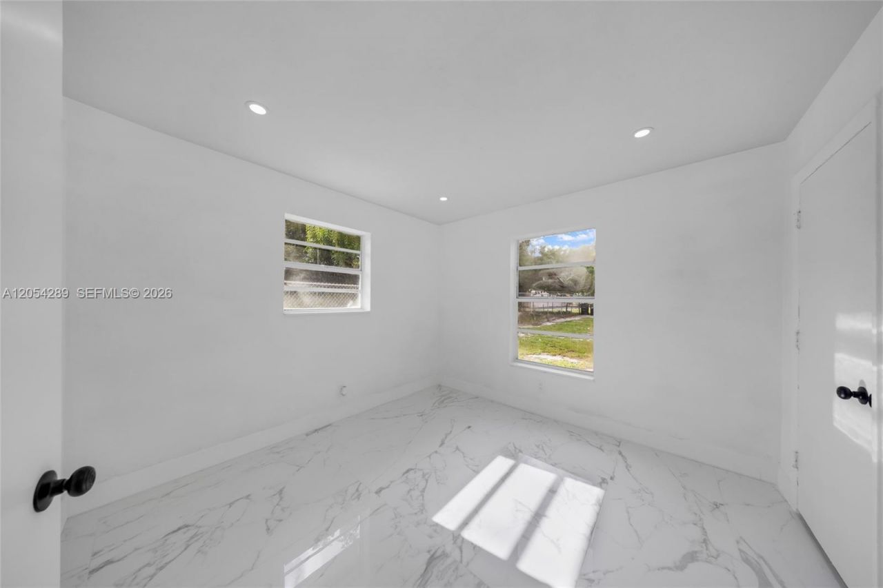 2468 NW 21st St , Unit 2, Fort Lauderdale, FL 33311 Photo