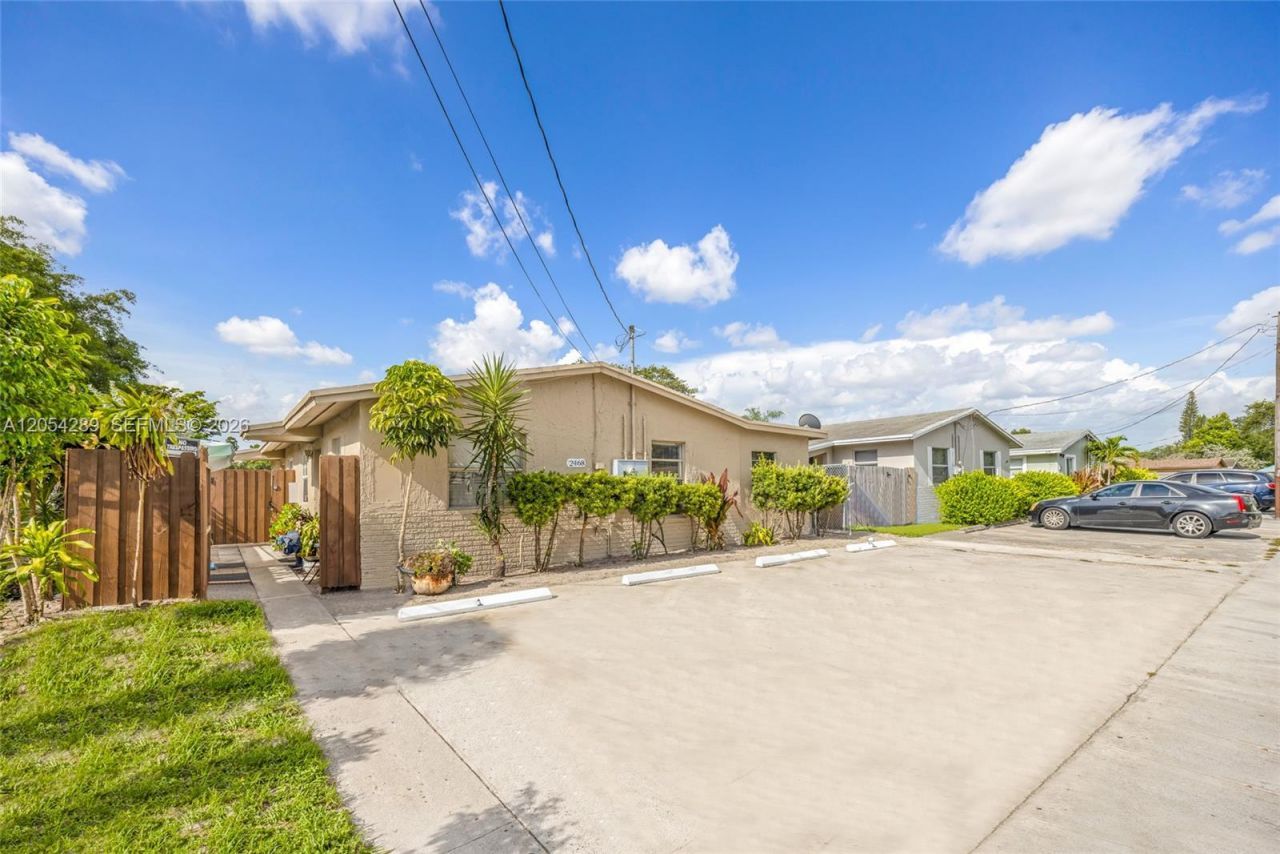 2468 NW 21st St , Unit 2, Fort Lauderdale, FL 33311 Photo