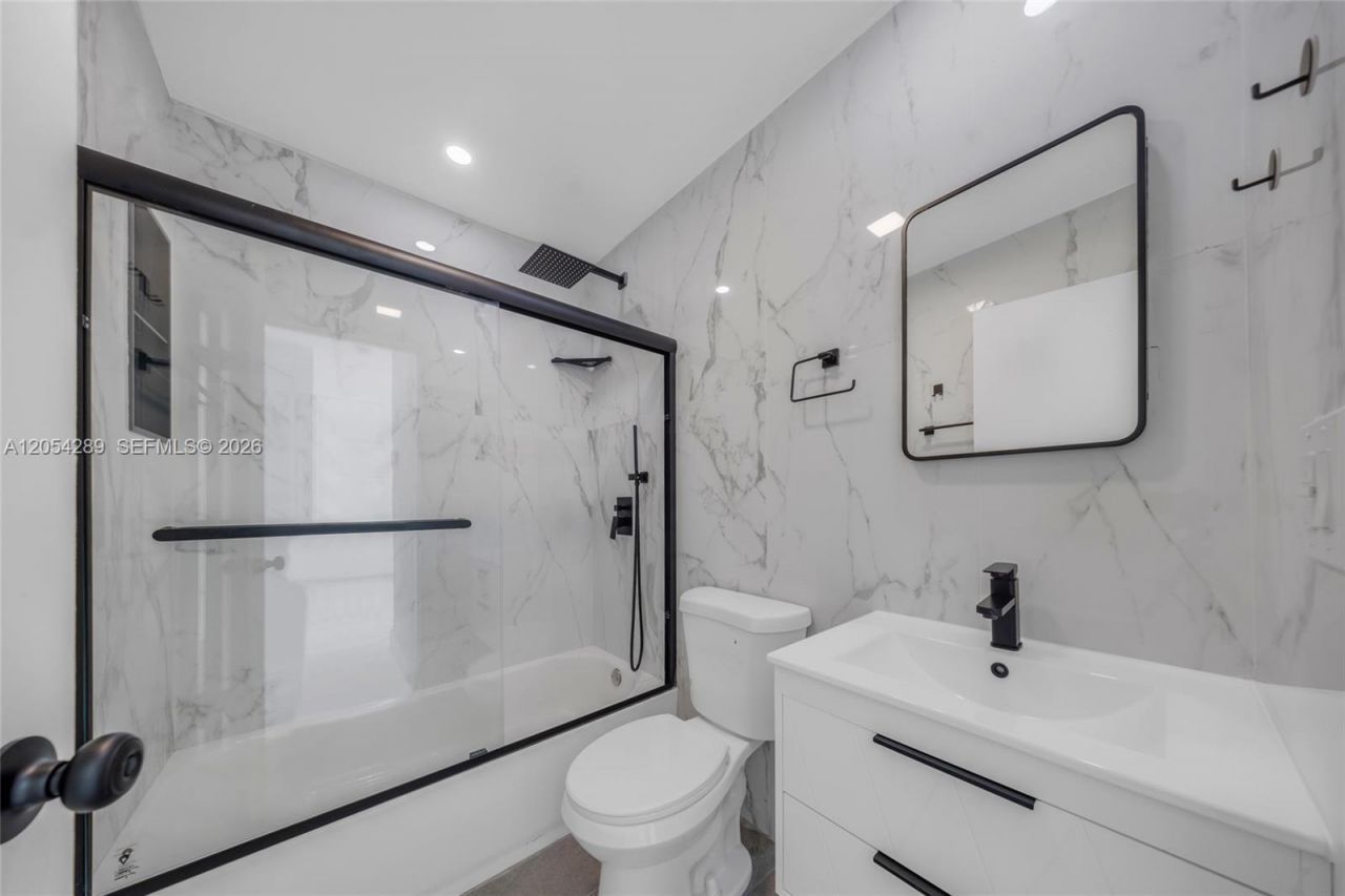 2468 NW 21st St , Unit 2, Fort Lauderdale, FL 33311 Photo