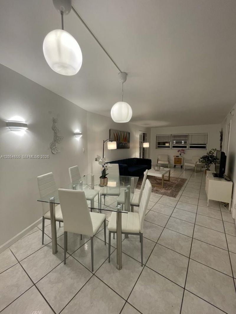 1881 Washington Ave , Unit 4D, Miami Beach, FL 33139 Photo