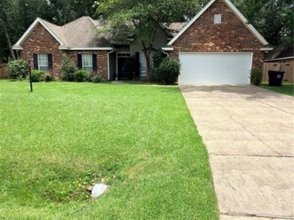 637 APACHE Drive, Abita Springs, LA 70420