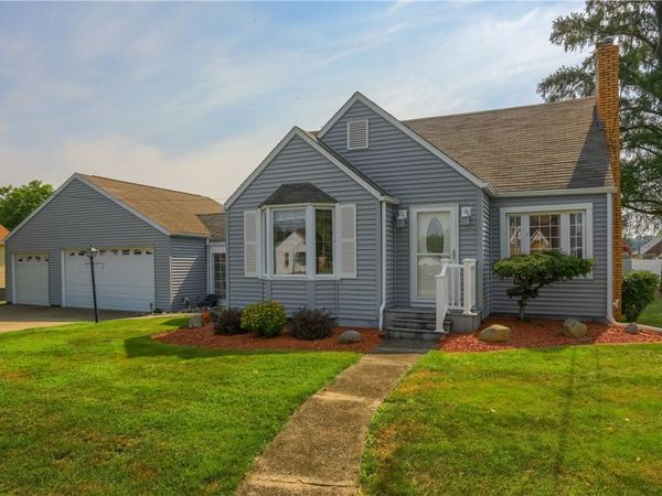 116 Golf Ave , Ellwood City, PA 16117