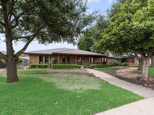 2520 Coleshire Drive, Plano, TX 75075