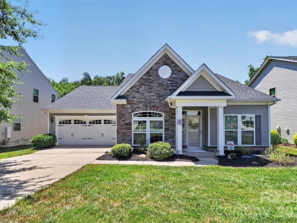12823 Plumleaf Drive, Charlotte, NC 28213