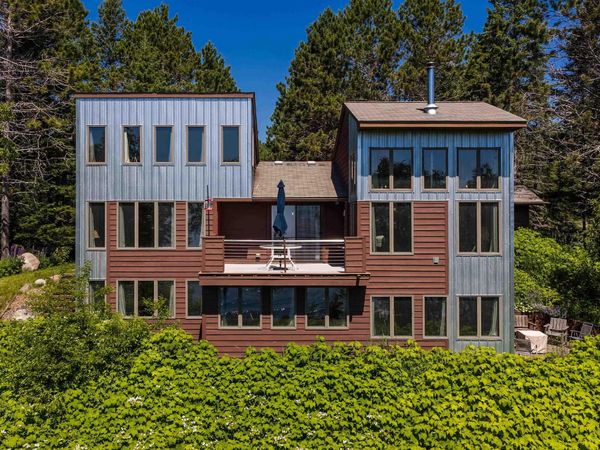 6452 Highway 61, Silver Bay, MN 55614