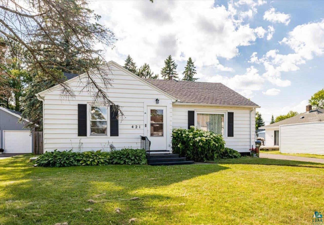 421 17th St, Cloquet, MN 55720 Main Photo