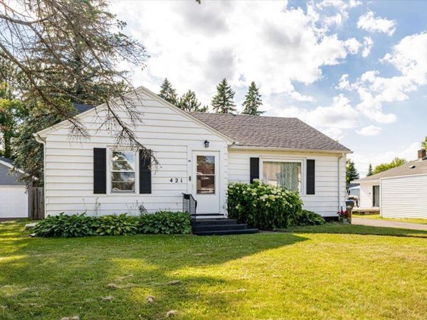 421 17th St, Cloquet, MN 55720