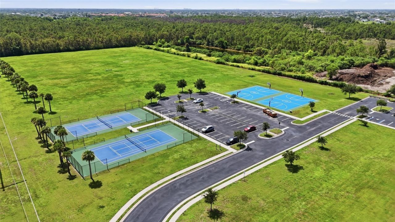 2513 Keystone Lake Drive , Cape Coral, FL 33909 Photo