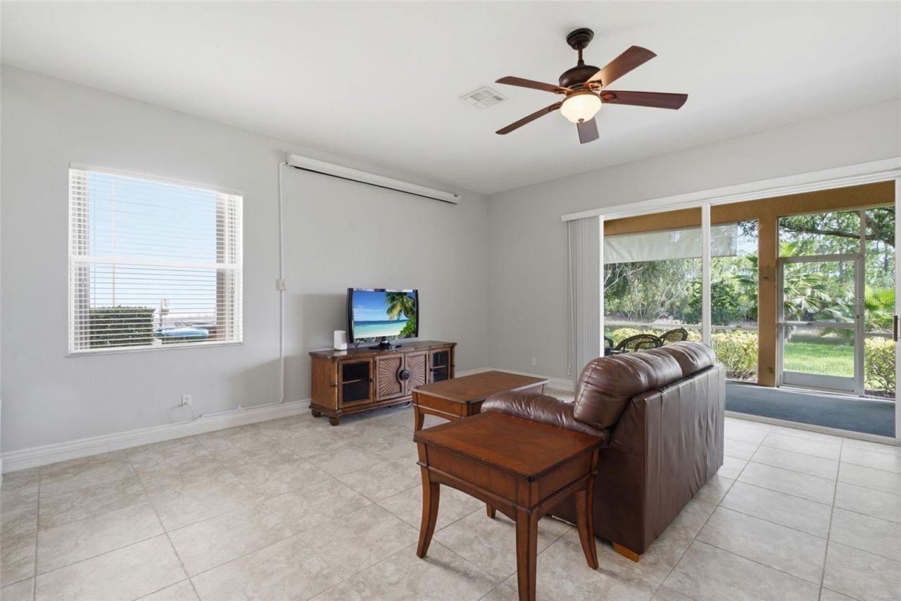 2513 Keystone Lake Drive , Cape Coral, FL 33909 Photo