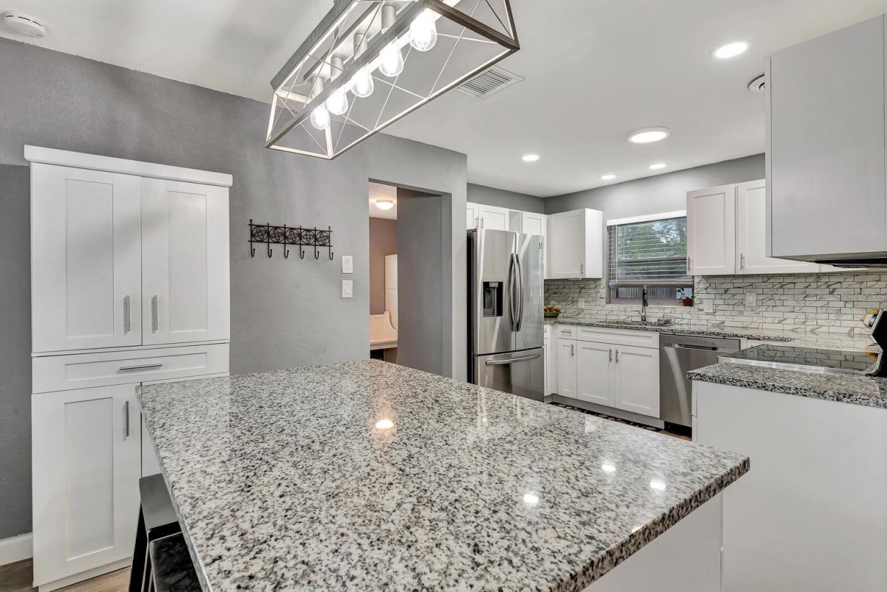 2510 51st Avenue Terrace W, Bradenton, FL 34207 Photo