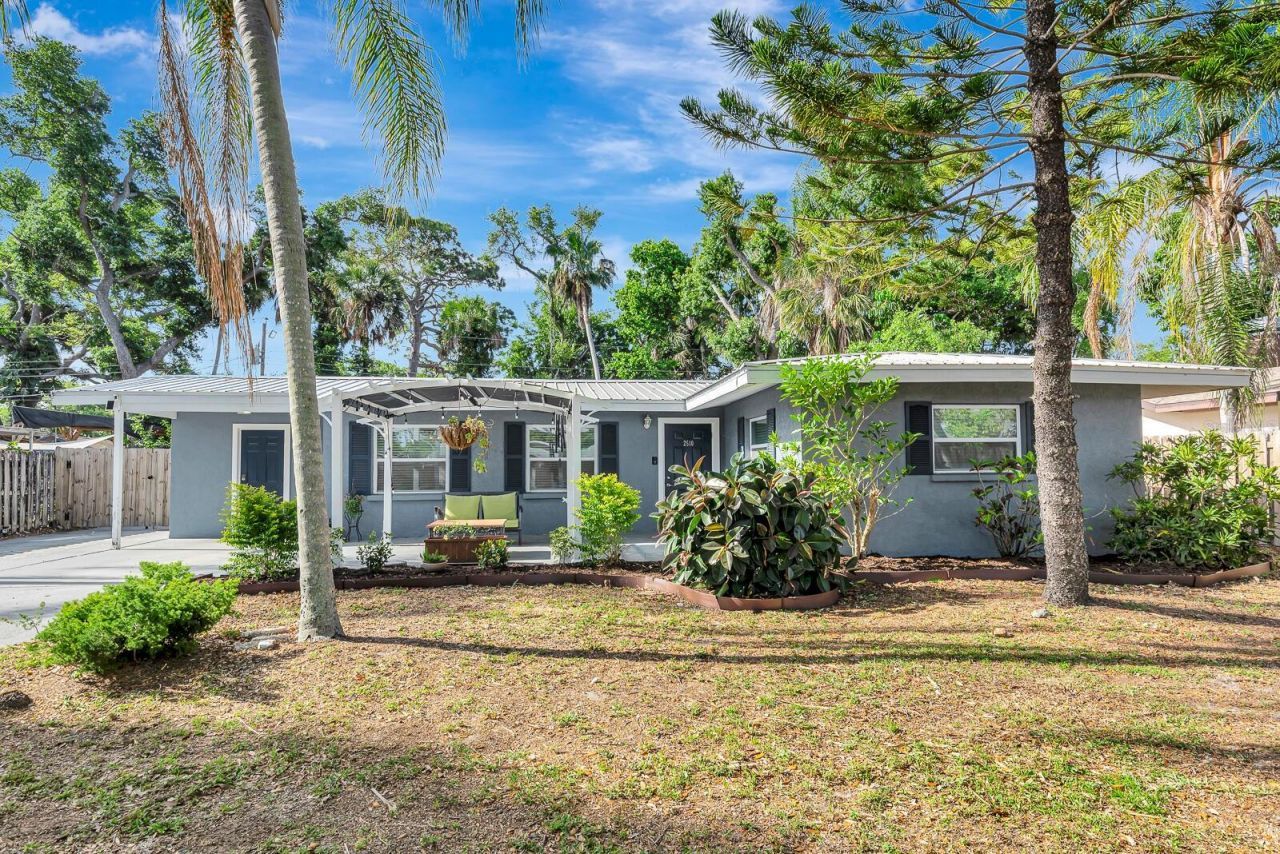 2510 51st Avenue Terrace W, Bradenton, FL 34207 Photo