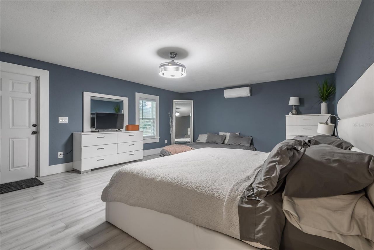 806 E Hamilton Avenue , Tampa, FL 33604 Photo