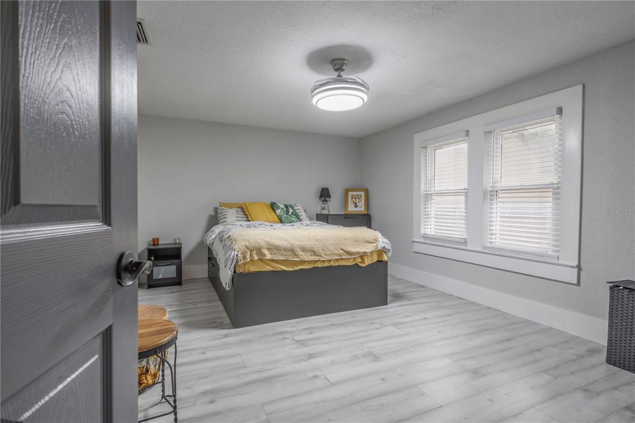806 E Hamilton Avenue , Tampa, FL 33604 Photo