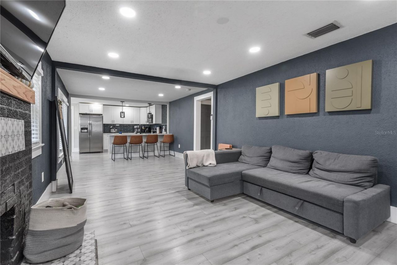 806 E Hamilton Avenue , Tampa, FL 33604 Photo