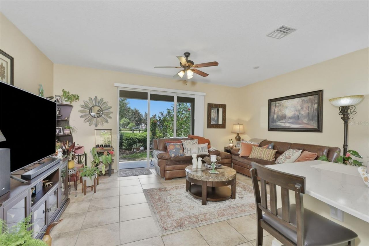 8718 Turnstone Haven Place, Tampa, FL 33619 Photo