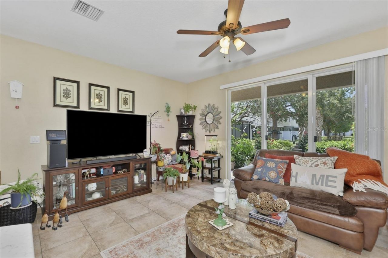 8718 Turnstone Haven Place, Tampa, FL 33619 Photo