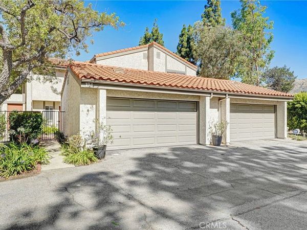 11621 Tampa Avenue, Unit 194, Porter Ranch, CA 91326