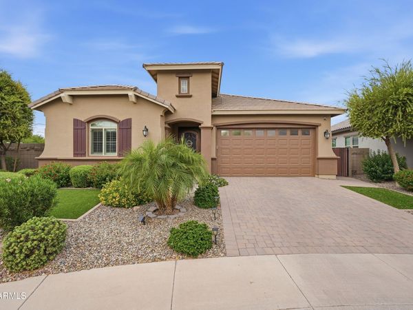 18668 N JAMESON Drive, Maricopa, AZ 85138
