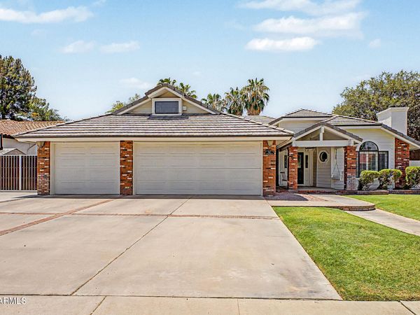 517 E MERRILL Avenue, Gilbert, AZ 85234
