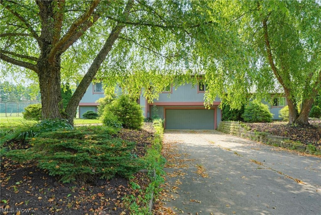 5060 Campbellsport Road, Ravenna, OH 44266 Main Photo