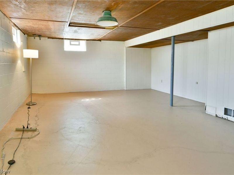 2231 Stewart Drive NW, Warren, OH 44485 Photo 31