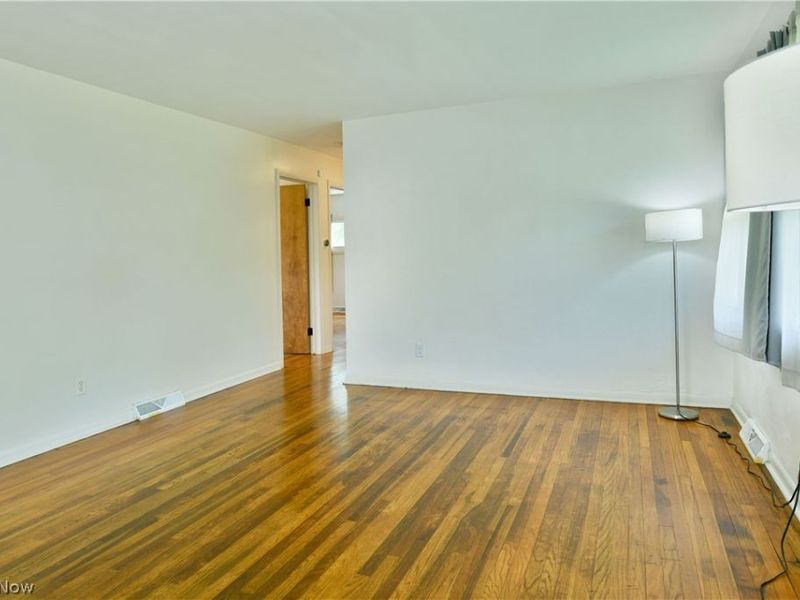 2231 Stewart Drive NW, Warren, OH 44485 Photo 4